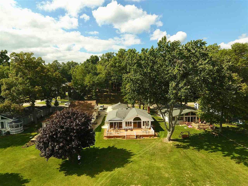 1st image of 2666 Vineyard Ln