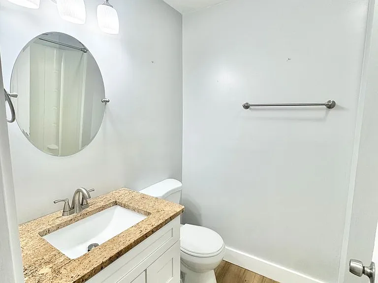 607 Dyches Dr — Photo 10