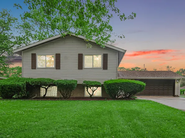 6406 Hayes St, Merrillville, IN 46410