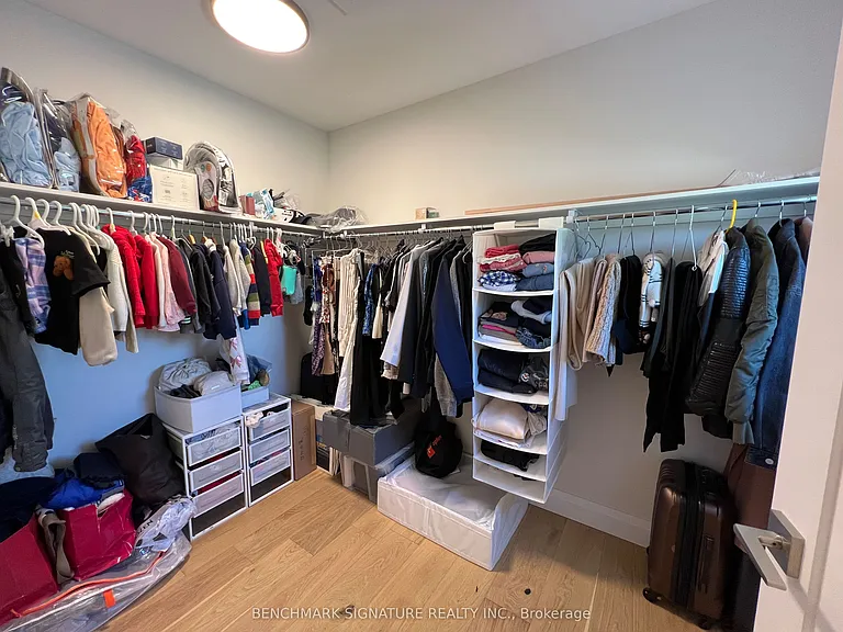 17 Totten St — Photo 14