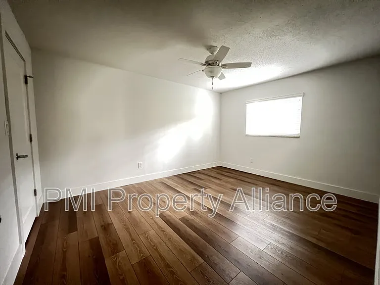 2302 Elizabeth Ave — Photo 9