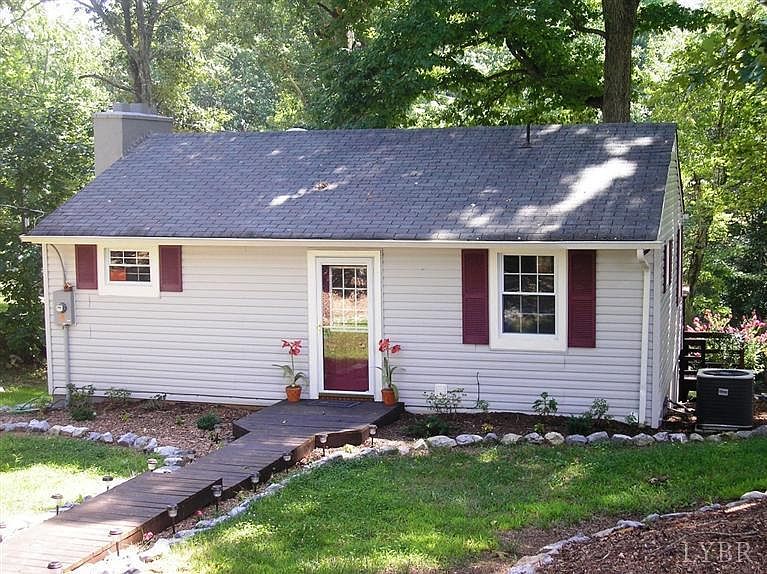 1st image of 1310 Wildflower Ln