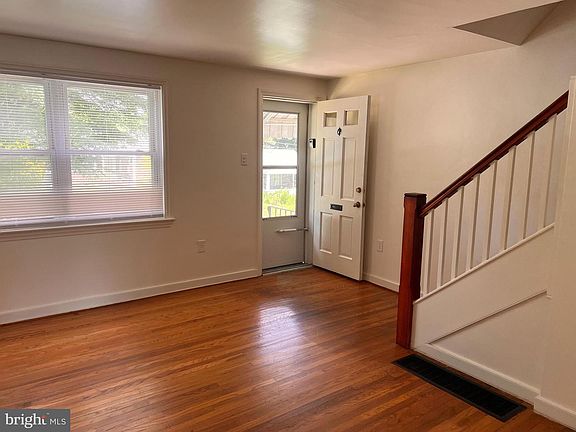 2nd image of 834 Wabank St