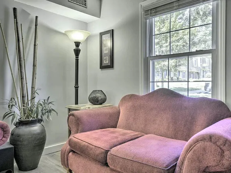 4701 Blue Bird Ct #E — Photo 7