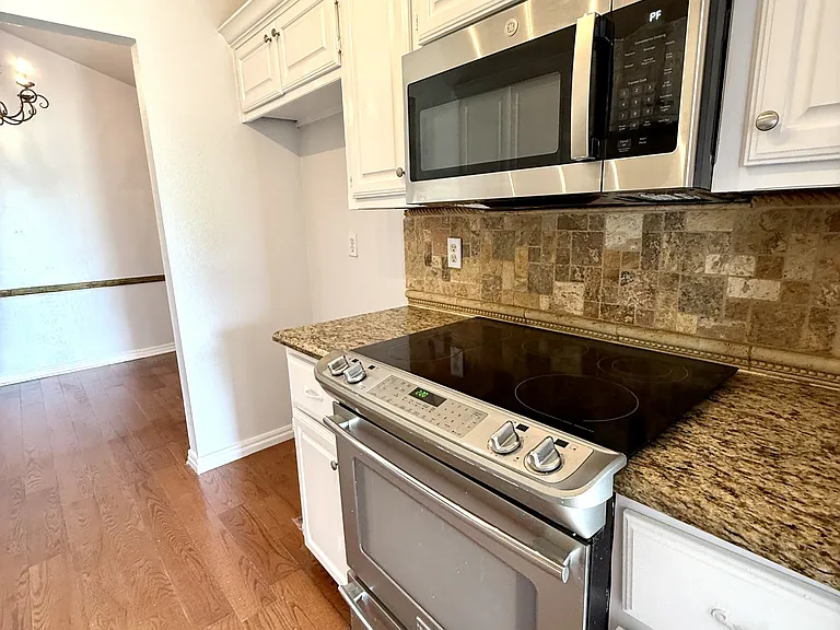 427 N Rockford Pl — Photo 6