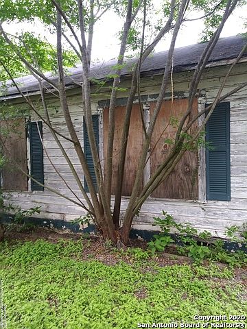 2nd image of 325 Avenue A