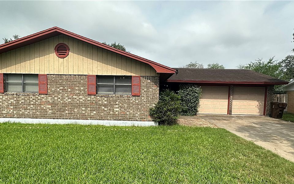 1st image of 1017 Hall Ave