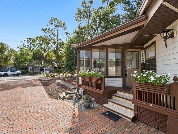 5th image of 571 PINE NEEDLE COURT
