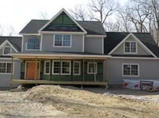 5 Parker Way, Falmouth, ME 04105