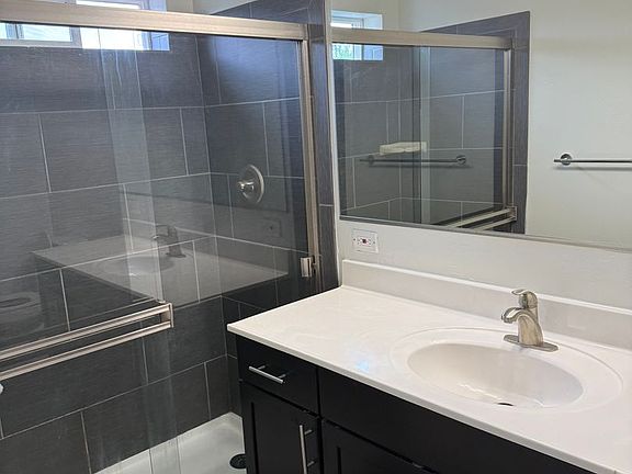 4th image of 12 S Pinegrove Rd APT 100