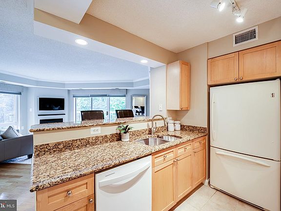 4th image of 3101 N Hampton Dr APT 304