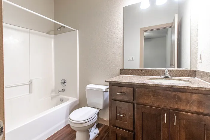621 Bernard St #12 — Photo 7
