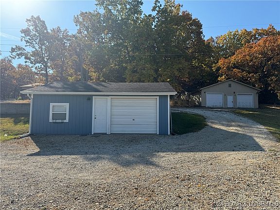 2nd image of 32215 Lee Dr