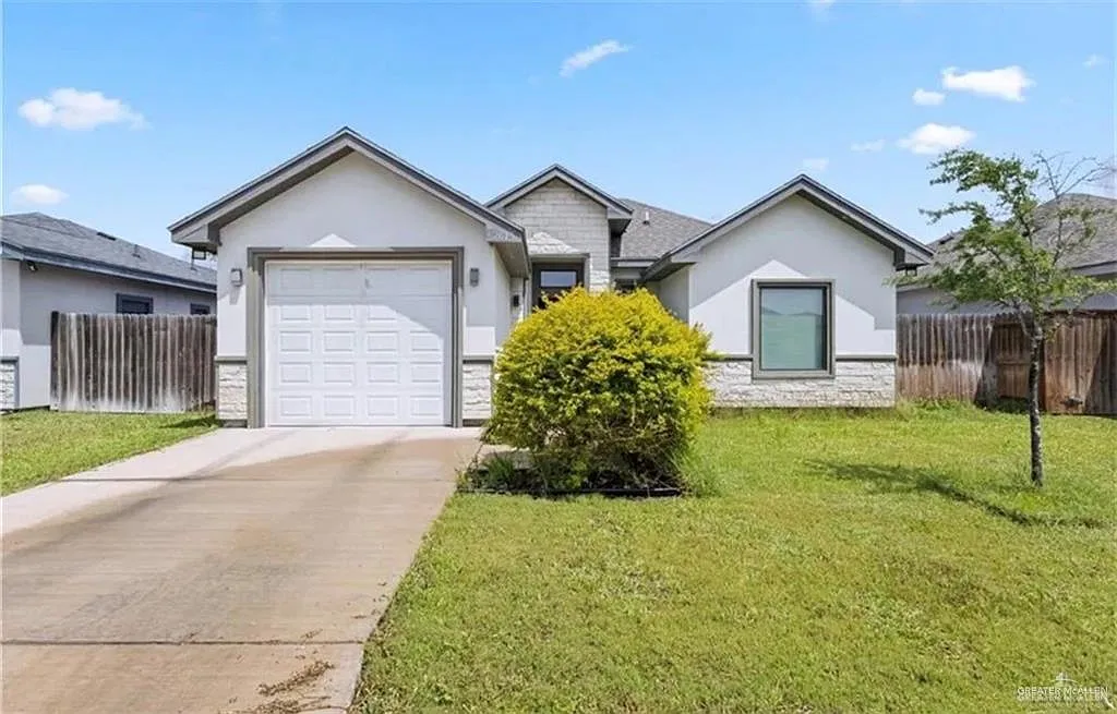 3 bed, 2.0 bath, 1276 sqft, $1,875 — Photo 1