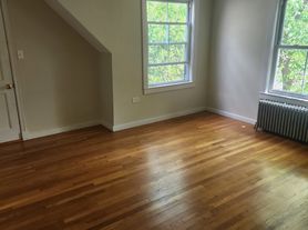 13 Pennacook St