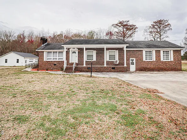 3874 Nc 33, Tarboro, NC 27886