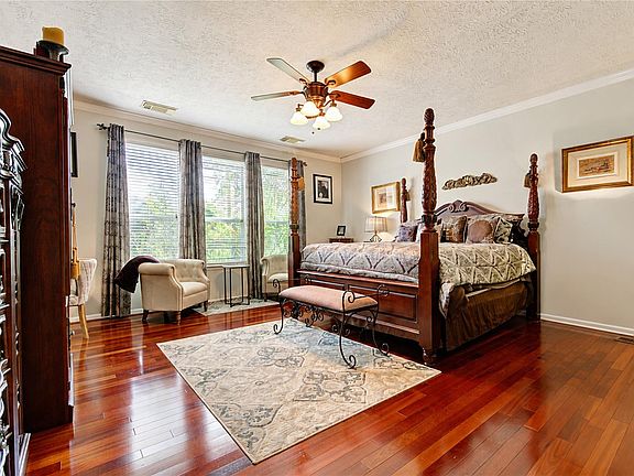 5th image of 8111 Summer Wind Ct