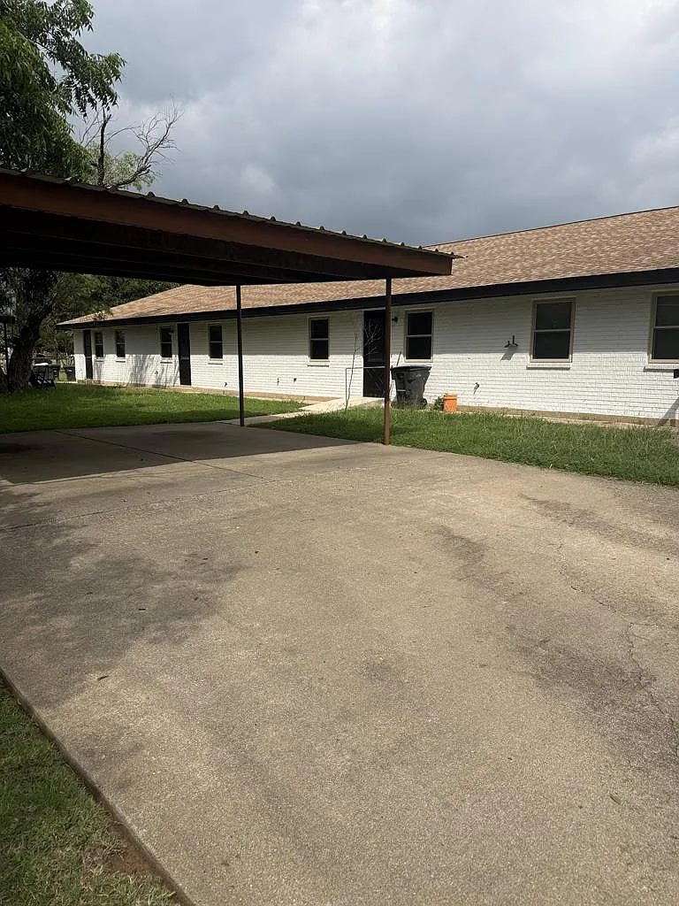 2 bed, 953 sqft, $1,175 — Photo 1