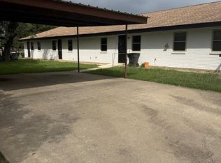 1407 N Crockett St, Fredericksburg, TX 78624