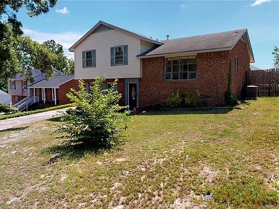 3rd image of 457 Grayton Pl