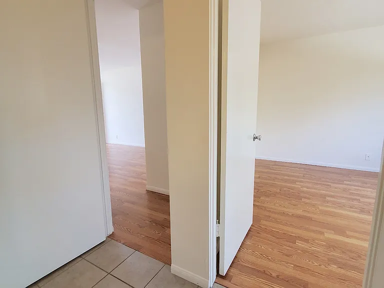 Del Prado — Photo 29