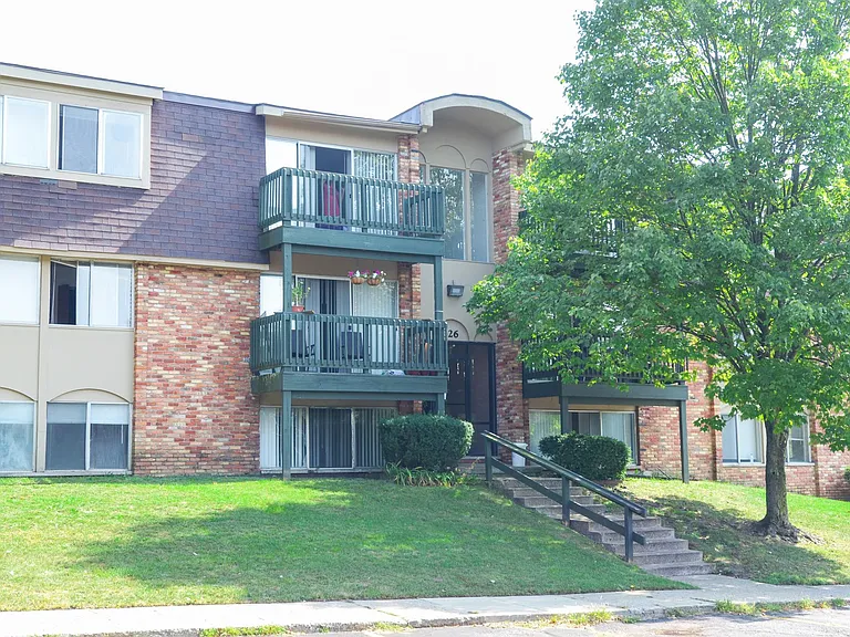 Whitehall Apartments — Photo 19