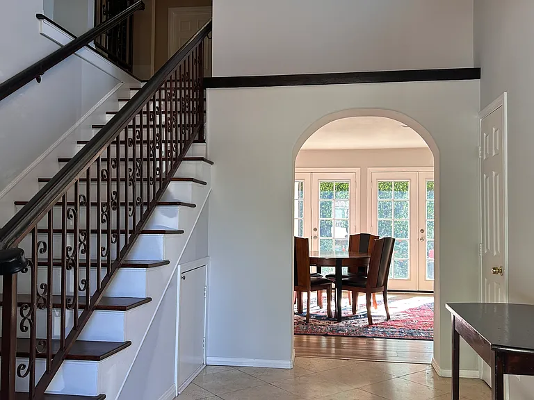 14548 Morrison St — Photo 11