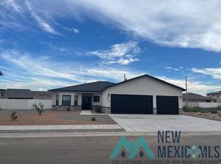 2405 W Briscoe Ave, Artesia, NM 88210