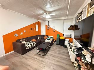 541 46th St APT 1R, Brooklyn, NY 11220