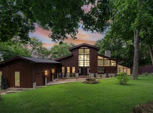 1555 Crescent Hills Dr, La Crescent, MN 55947