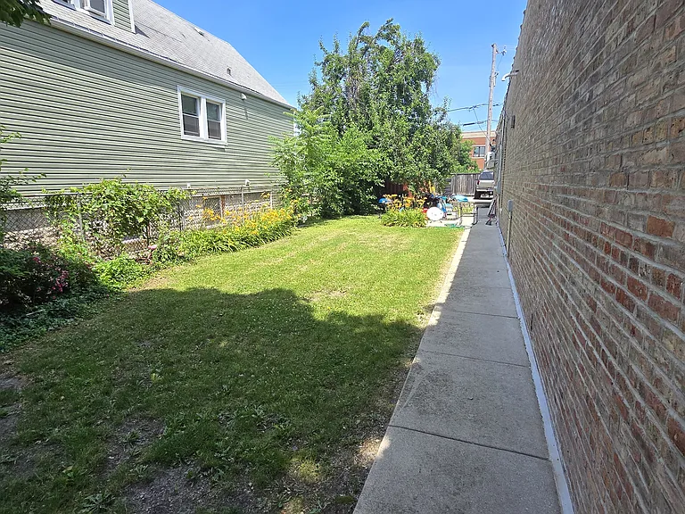 4434 W 28th St #1 — Photo 8