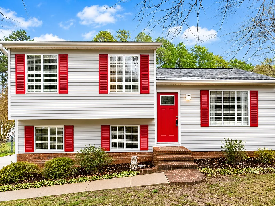 2140 Mariner Cir