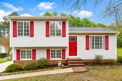 2140 Mariner Cir Photo 1