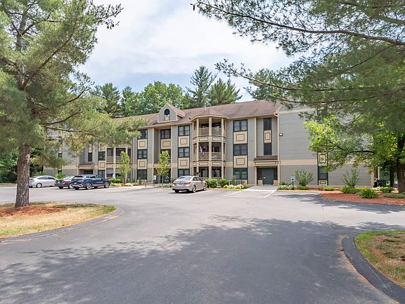 2nd image of 6 Mayfair Lane #105