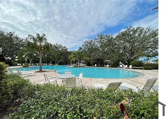 4 bed, 1840 sqft, $3,200 — Photo 4
