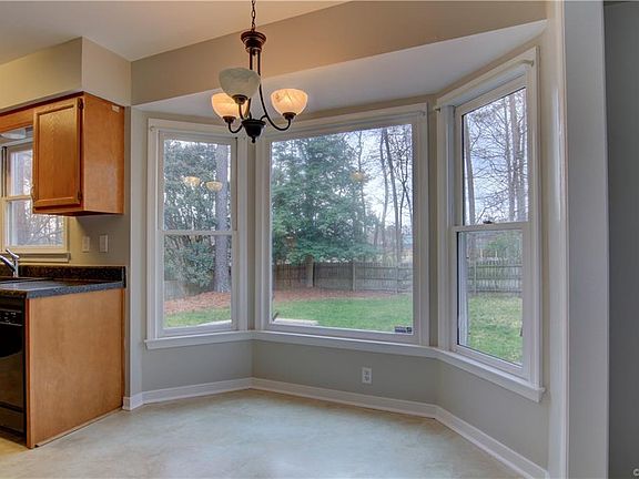 4th image of 10713 Shadyford Ln
