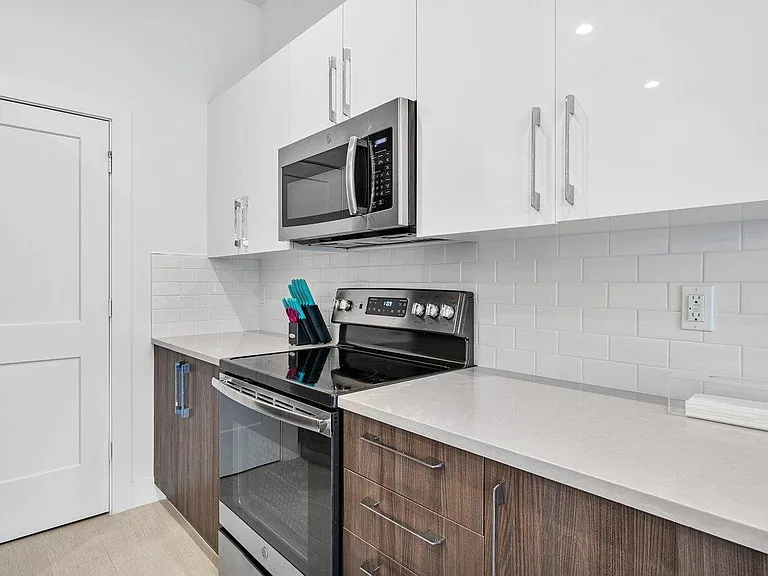 2211 Florida Blvd #A — Photo 8