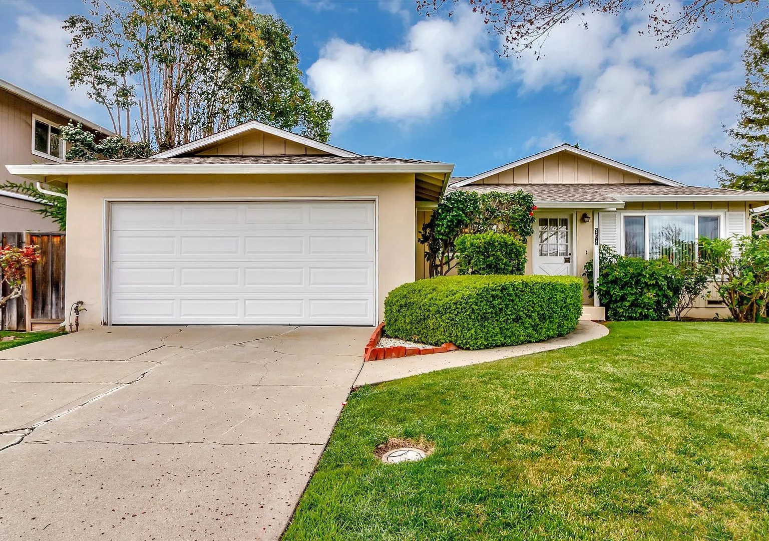 Home for Rent in Santa Clara near Cupertino and Santa Clara Kaiser — Photo 2