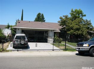 7165 Arutas Dr, North Highlands, CA