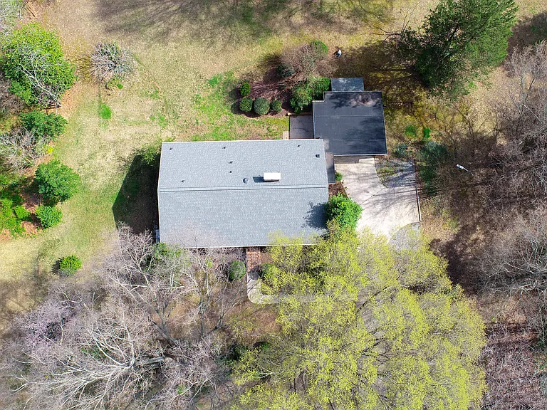 1804 Strathmore Dr — Photo 49