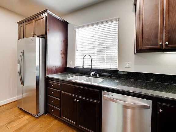 3rd image of 485 Chagall St