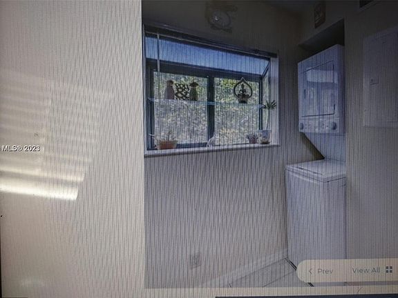 4th image of 102 Gardens Dr APT 201