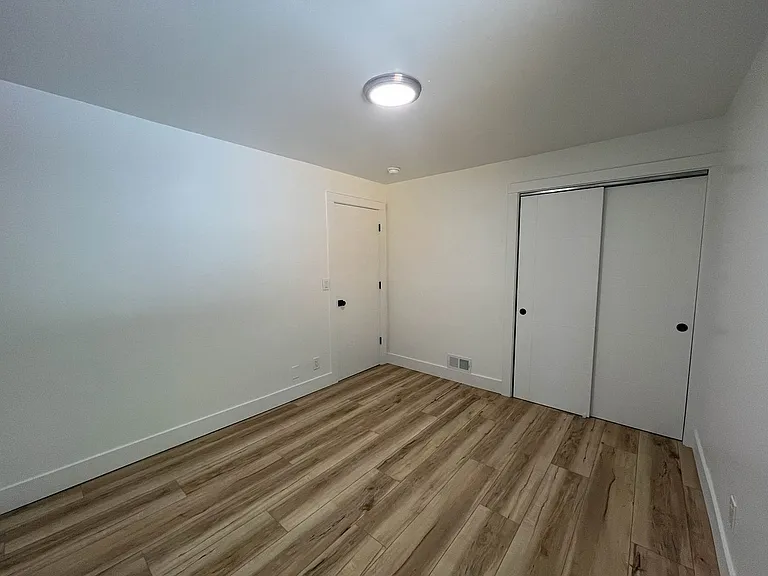315 NE 148th Ave — Photo 35