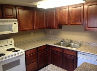 5332 River Glen Dr, Las Vegas, NV 89103