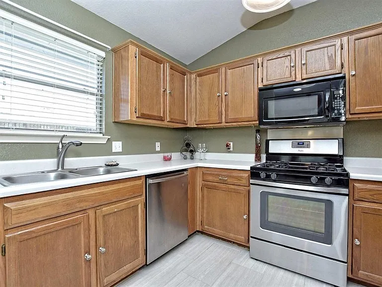9224 Vigen Cir — Photo 4