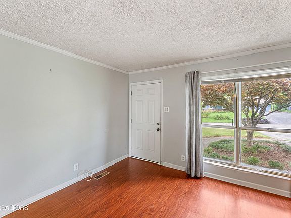 4th image of 1016 Ruskin Dr