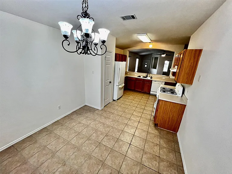 116 Spur Cv — Photo 9