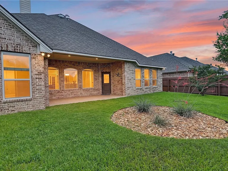 4008 High Creek Ct — Photo 31