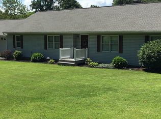 5385 Mountain Pass Rd, Troutville, VA 24175