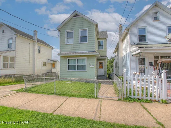 30 Custer St, Wilkes Barre, PA 18702